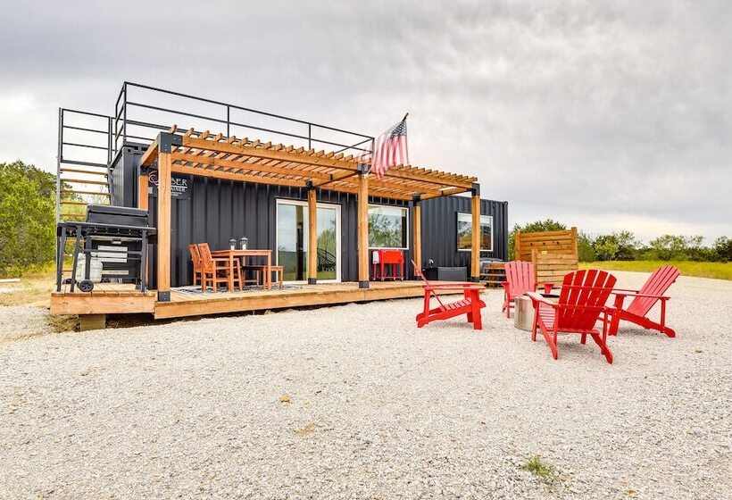 Remote Strawn Container Home With Hot Tub!