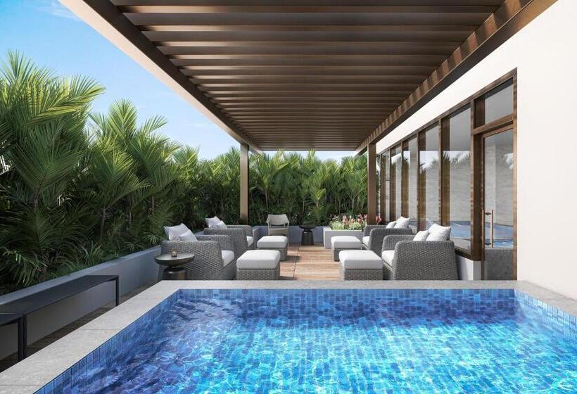 Renaissance Honolulu Hotel & Spa