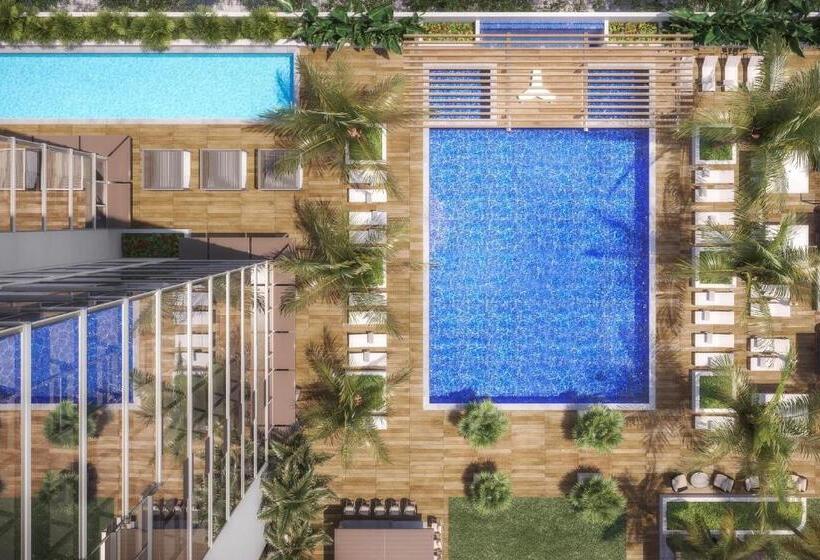 Renaissance Honolulu Hotel & Spa