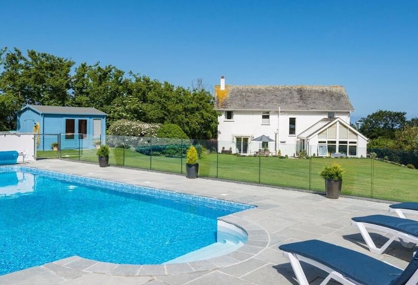 דירת נופש Beautiful 5 Bed House In Port Isaac