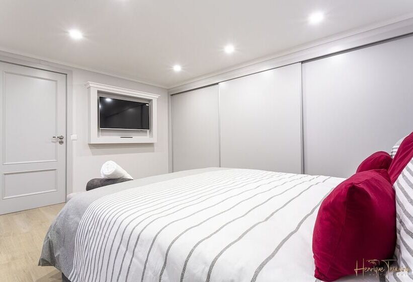 דירת נופש Charming 3 Bed House In Funchal