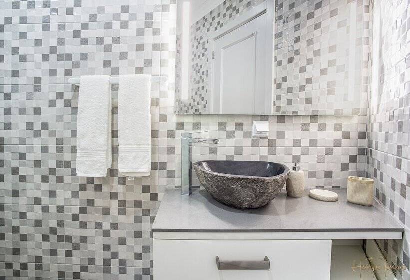 דירת נופש Charming 3 Bed House In Funchal