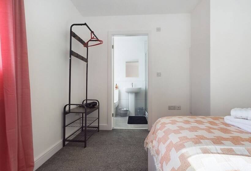 إقامة Cosy And Luxurious House For 10 Guests In Darwen
