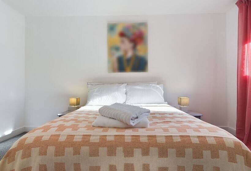 إقامة Cosy And Luxurious House For 10 Guests In Darwen