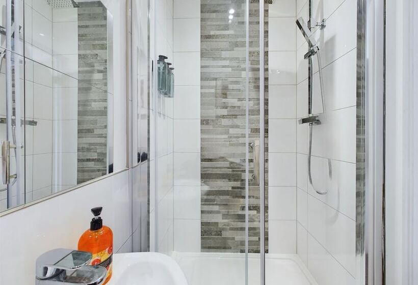 إقامة Cosy And Luxurious House For 10 Guests In Darwen