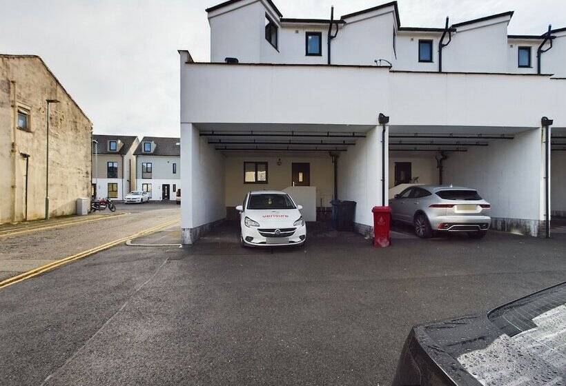 إقامة Cosy And Luxurious House For 10 Guests In Darwen