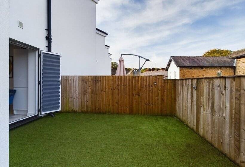 إقامة Cosy And Luxurious House For 10 Guests In Darwen