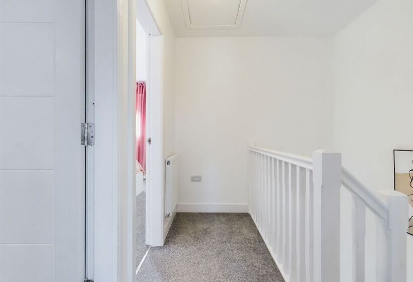 إقامة Cosy And Luxurious House For 10 Guests In Darwen