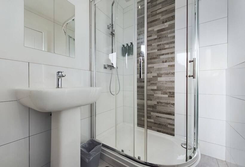 إقامة Cosy And Luxurious House For 10 Guests In Darwen