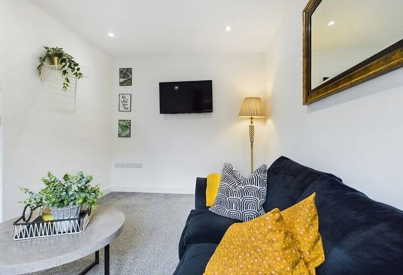 إقامة Cosy And Luxurious House For 10 Guests In Darwen