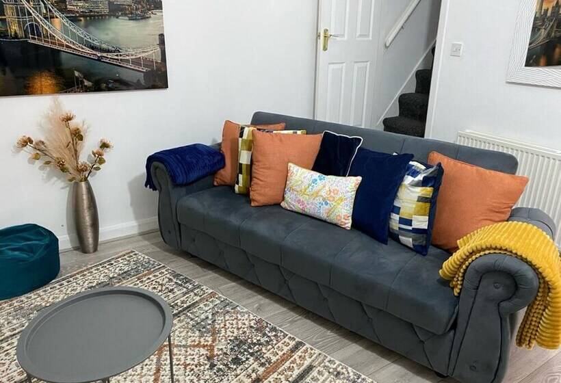 إقامة Comfortable 2beds House 4 Contractors & Staycation