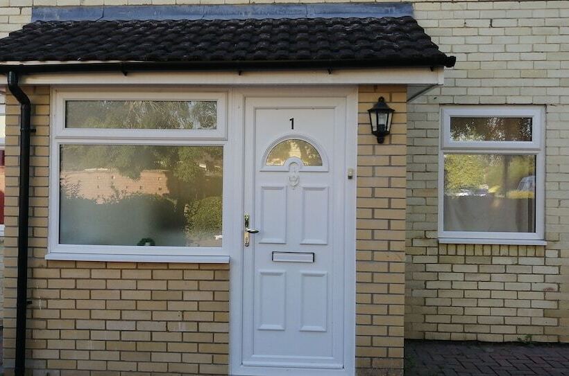 דירת נופש Inviting 4 Bed House In Southampton   Home Away