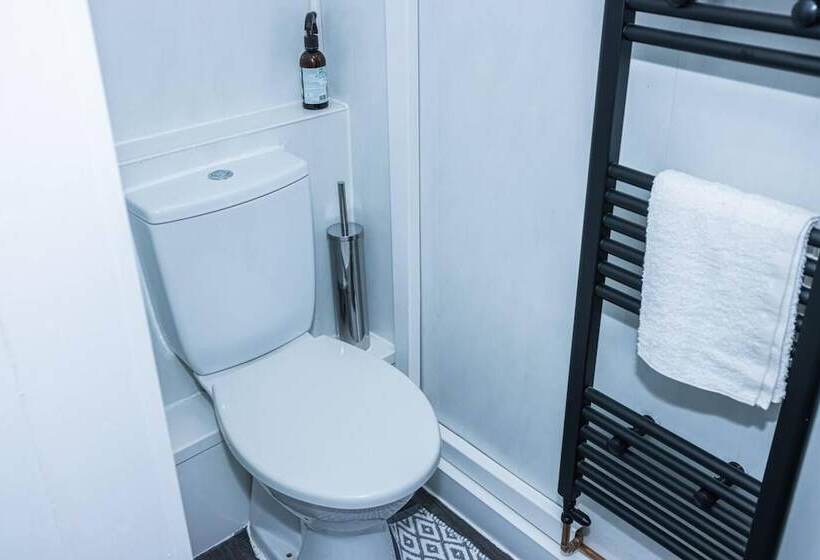 레지던스 Stunning 4 Bed House In Telford West Midlands