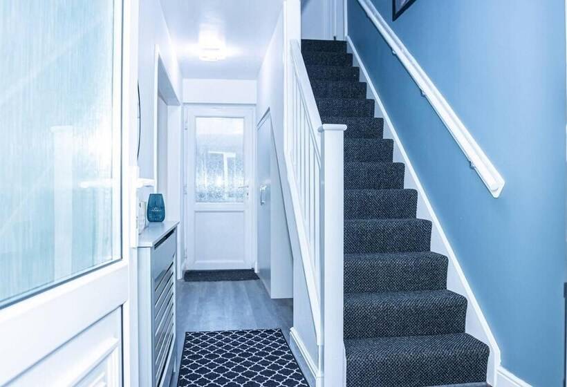 레지던스 Stunning 4 Bed House In Telford West Midlands