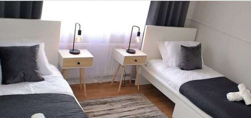 Резиденция Stylish 3 Bed House In Stockton On Tees