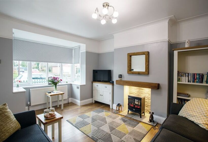 اقامتگاه Stylish And Cosy Cottage In The Heart Of Yorkshire