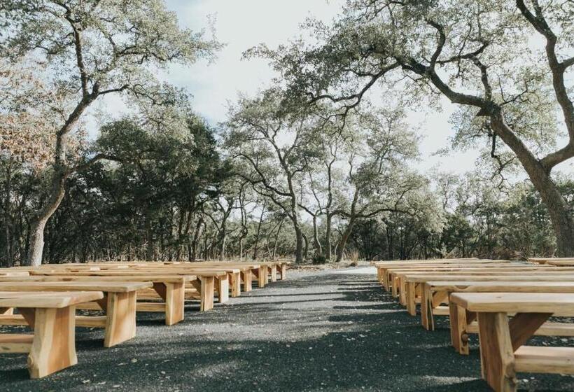 Курорт The Cedars Ranch