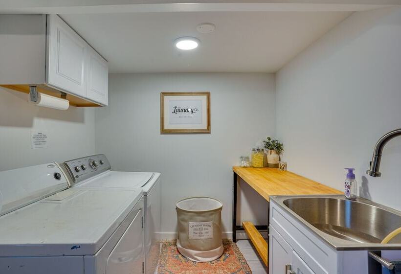 Richfield Retreat W/ Fire Pit, Gas Grill & Yard!