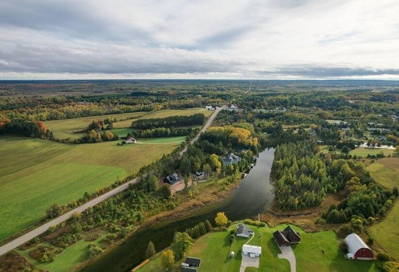 Riverfront Cheboygan Cabin W/ Kayaks & Dock!