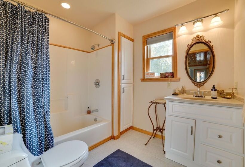 Riverfront Cheboygan Cabin W/ Kayaks & Dock!