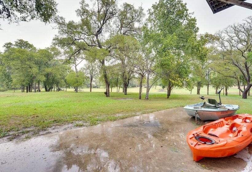 Riverfront Cuero Vacation Home W/ Spacious Deck!