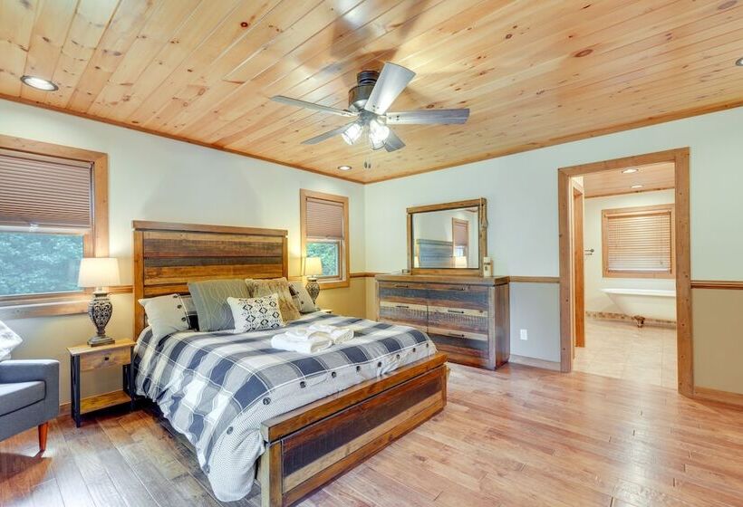 Roan Mountain Home W/ Deck Near Appalachian Trail!