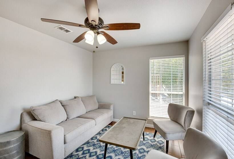 Rockwall Lake Home W/ Large Yard & Playground!