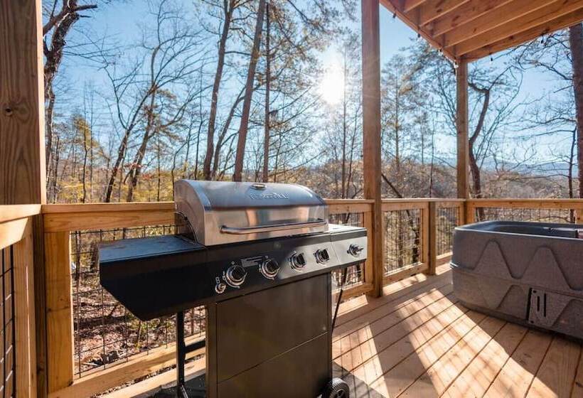 Romantic Cabin Retreat By Ghosal Luxury Lodging