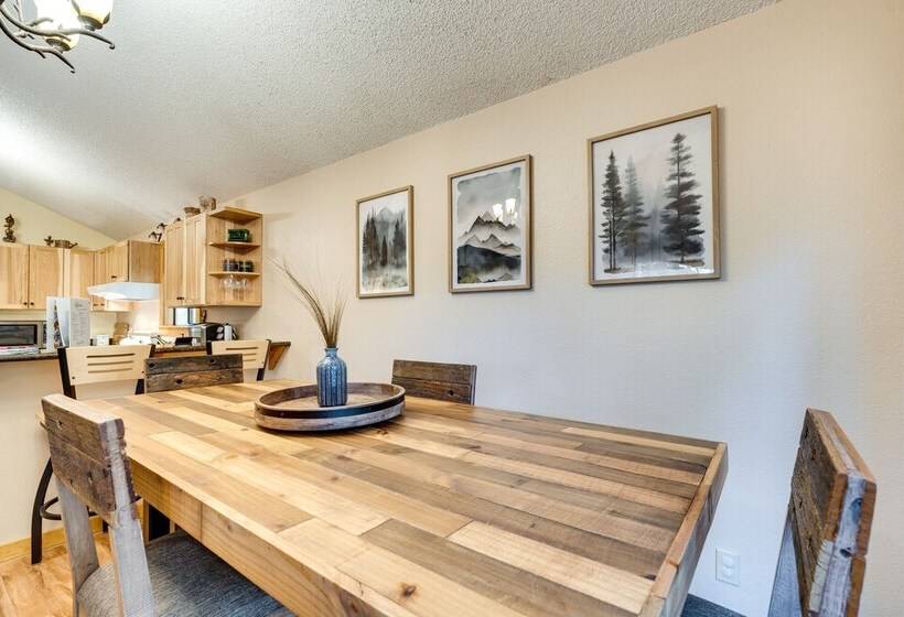 Ronald Cabin W/ Private Deck: Near Cle Elum Lake!