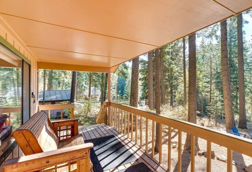 Ronald Cabin W/ Private Deck: Near Cle Elum Lake!