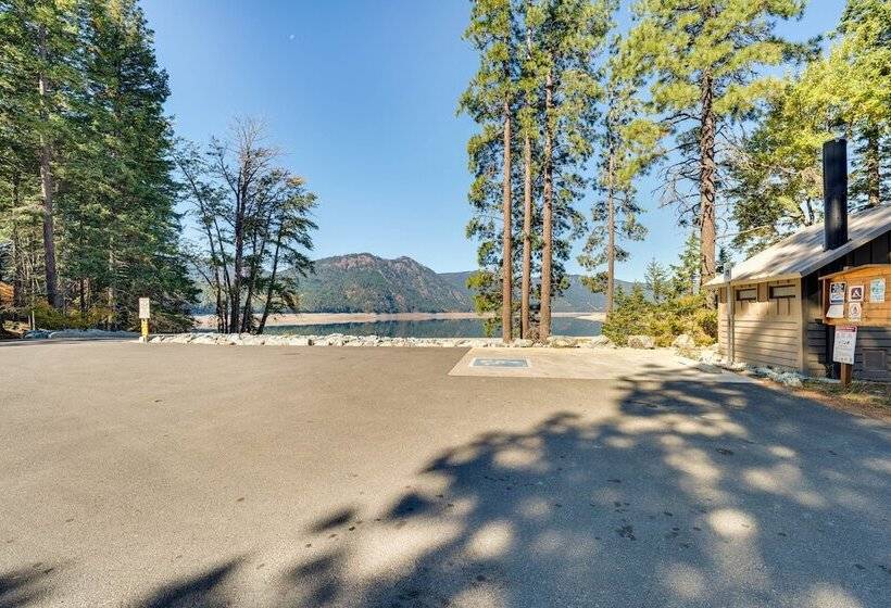 Ronald Cabin W/ Private Deck: Near Cle Elum Lake!