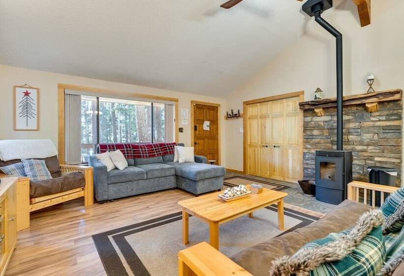 Ronald Cabin W/ Private Deck: Near Cle Elum Lake!