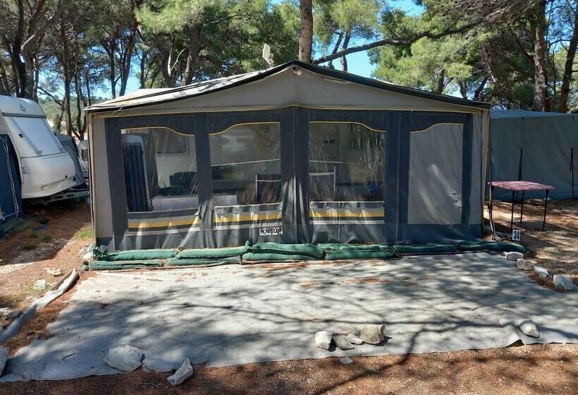 Room In Cabin   Caravan Near The Sea 6