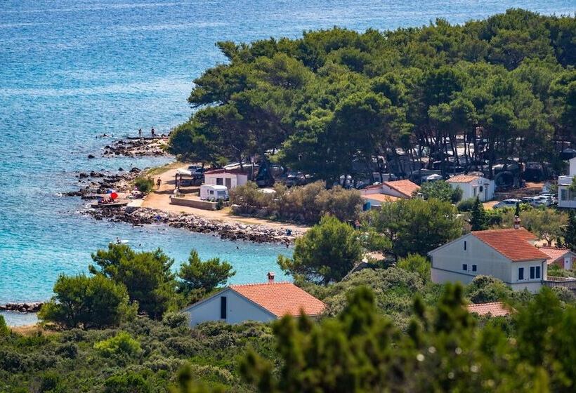 Room In Cabin   Caravan Near The Sea 6