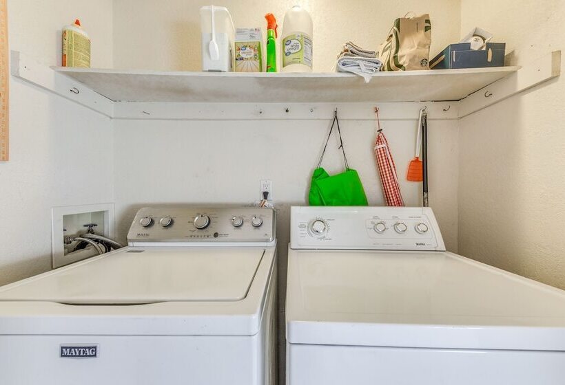 Rustic Alto Retreat   Near Hiking, Skiing & More!