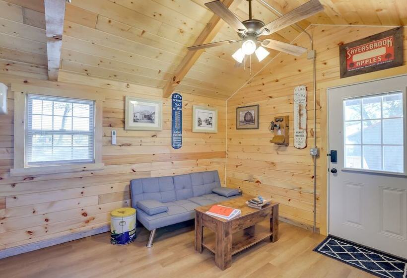 Rustic Caledonia Cabin Near State Parks & Boating!