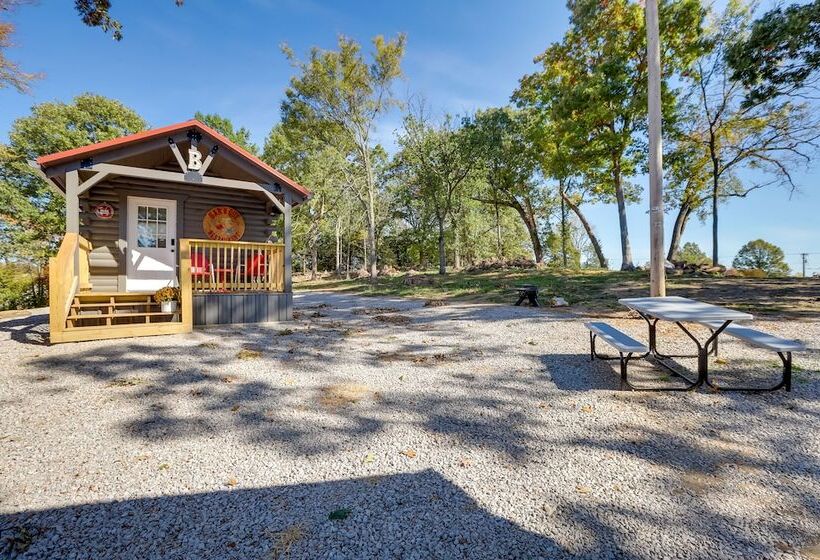 Rustic Caledonia Cabin Near State Parks & Boating!