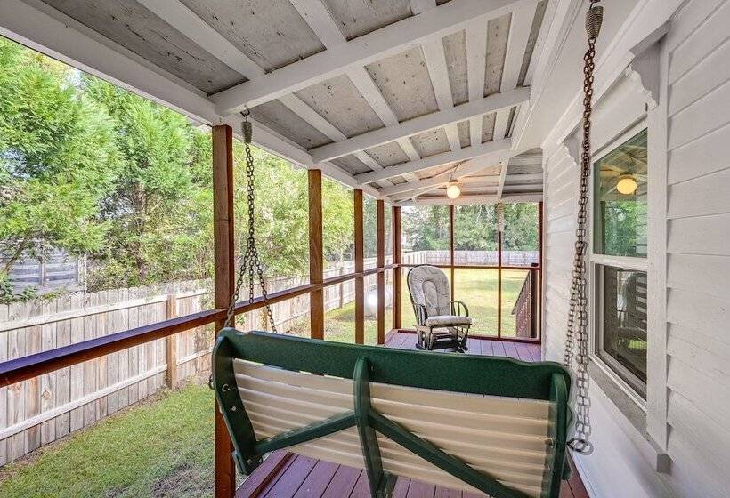 Rustic River Bungalow   Steps To Downtown Belhaven