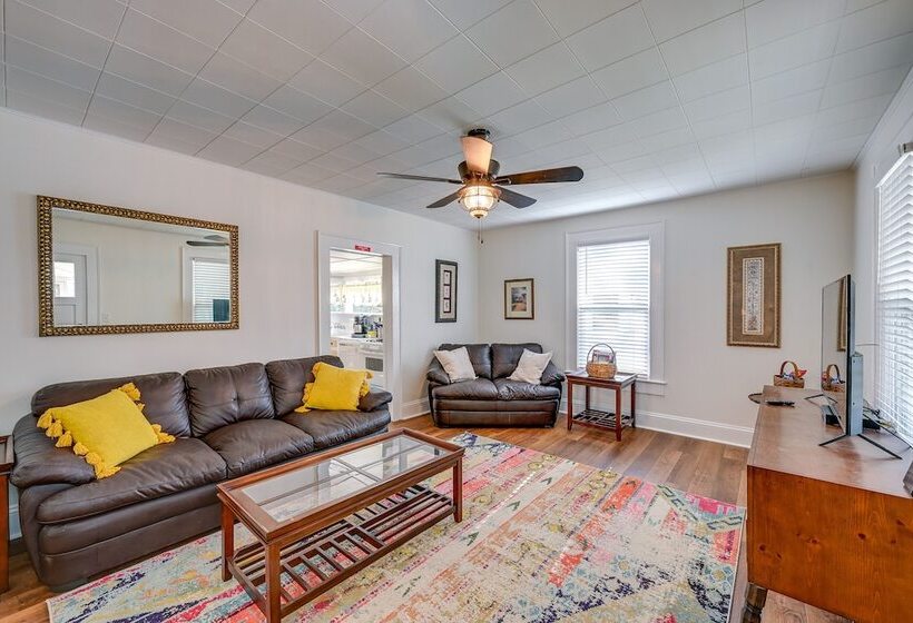 Rustic River Bungalow   Steps To Downtown Belhaven