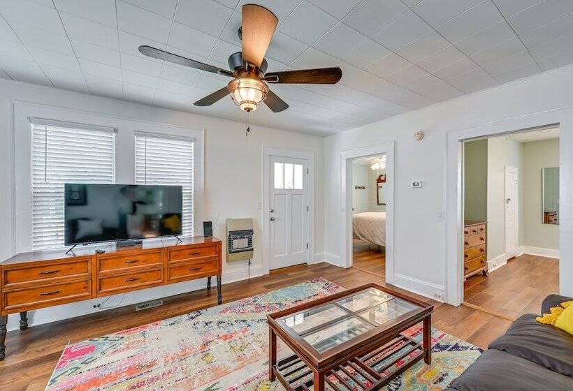 Rustic River Bungalow   Steps To Downtown Belhaven