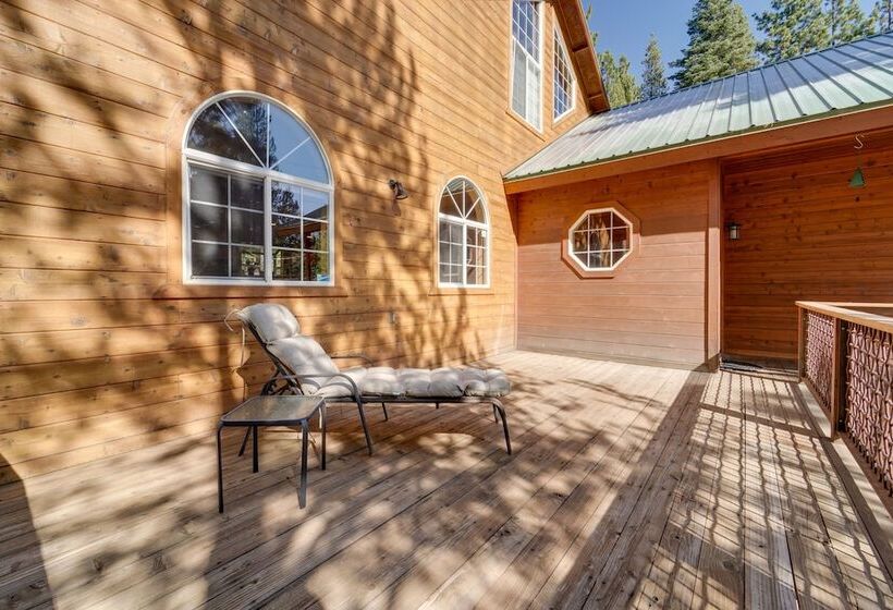 Rustic Truckee Cabin Retreat W/ Community Pool!
