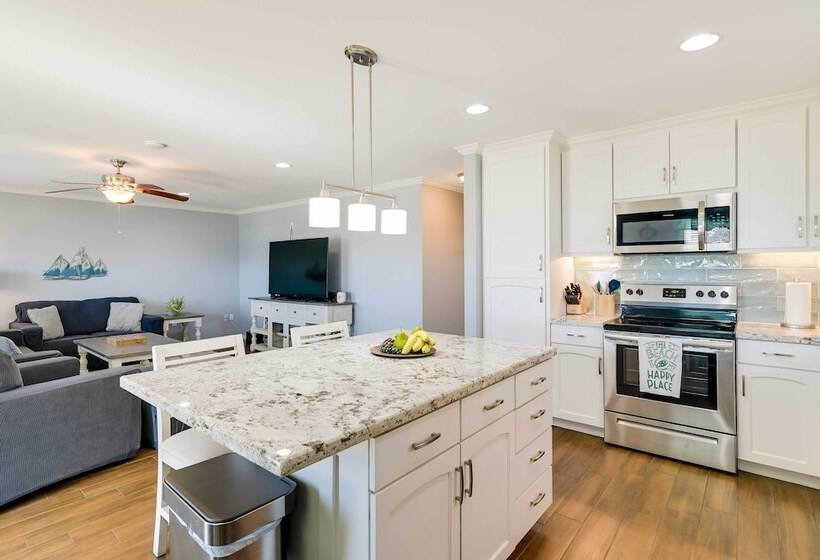 Blue Crab  Home In Surfside Beach: Walk To Beach!