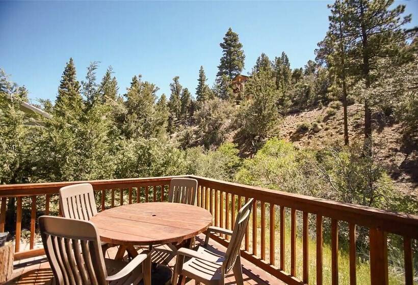 Hot Tub & Deck: Big Bear City Cabin Near Skiing