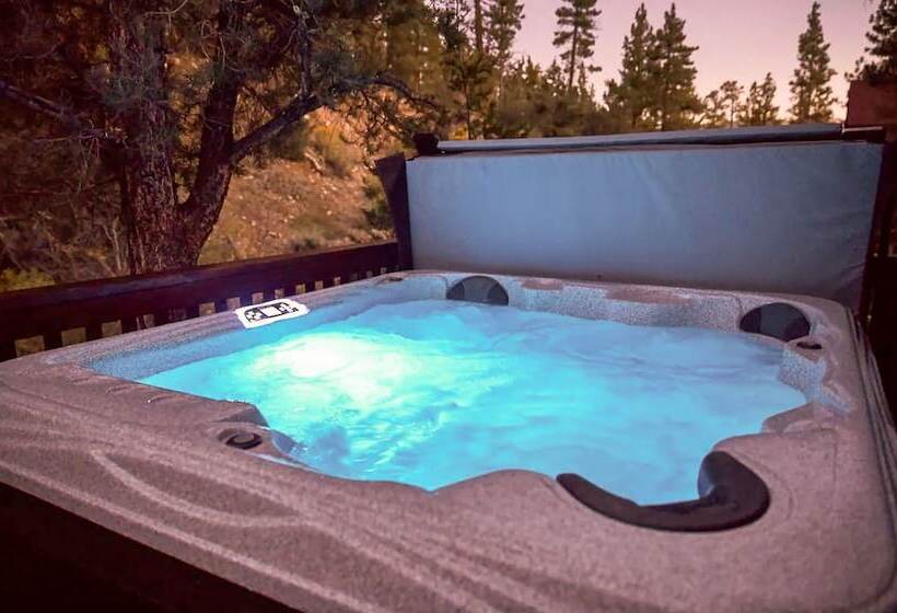 Hot Tub & Deck: Big Bear City Cabin Near Skiing