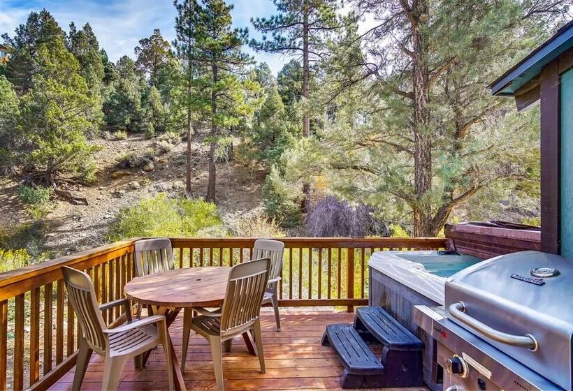Hot Tub & Deck: Big Bear City Cabin Near Skiing