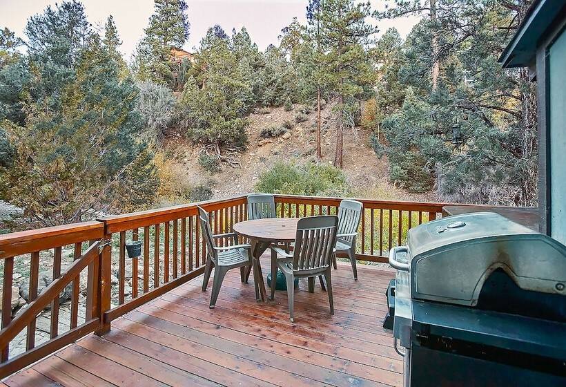 Hot Tub & Deck: Big Bear City Cabin Near Skiing