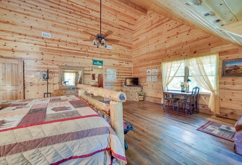 Secluded Broken Bow Cabin W/ Firepit And Deck!