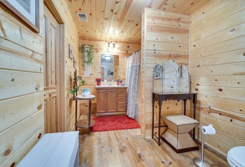 Secluded Broken Bow Cabin W/ Firepit And Deck!