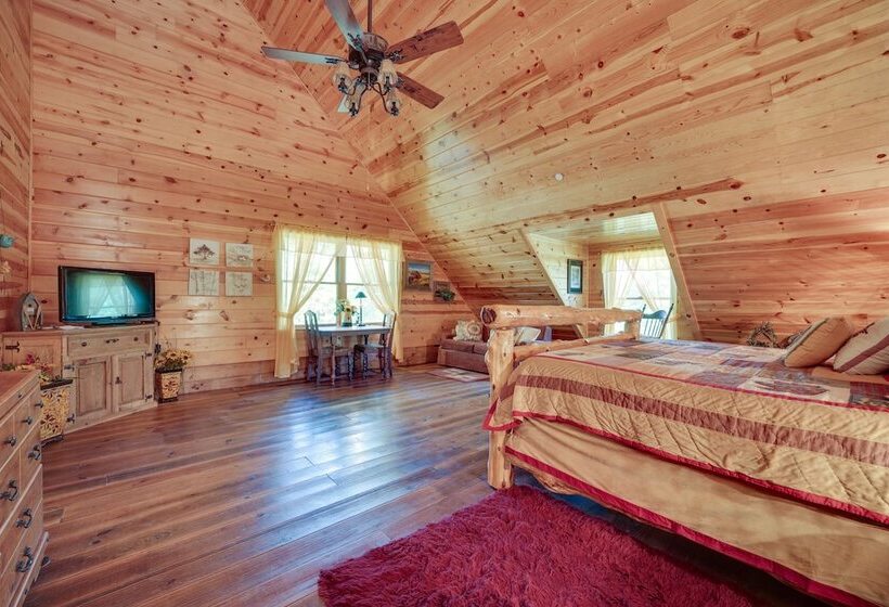 Secluded Broken Bow Cabin W/ Firepit And Deck!