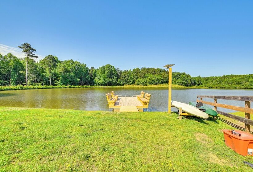 Waterfront Benson Retreat: Rescue Farm W/ A Lake!